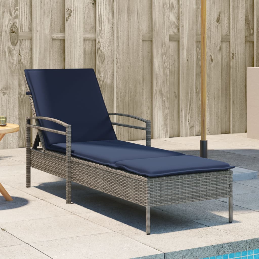 Lettino Prendisole con Cuscino Grigio 63x200x81 cm in Polyrattan (solo USA)