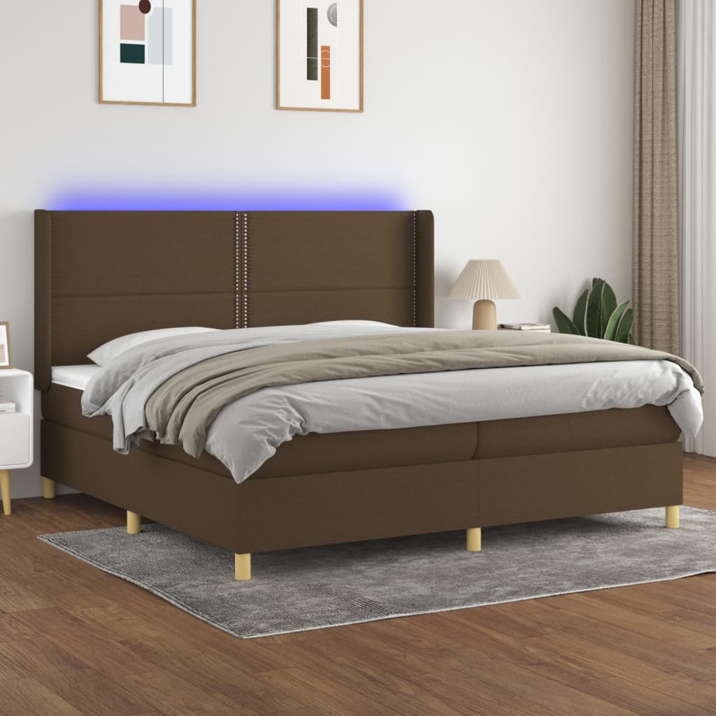 Letto a Molle Materasso e LED Marronescuro 200x200cm in Tessuto