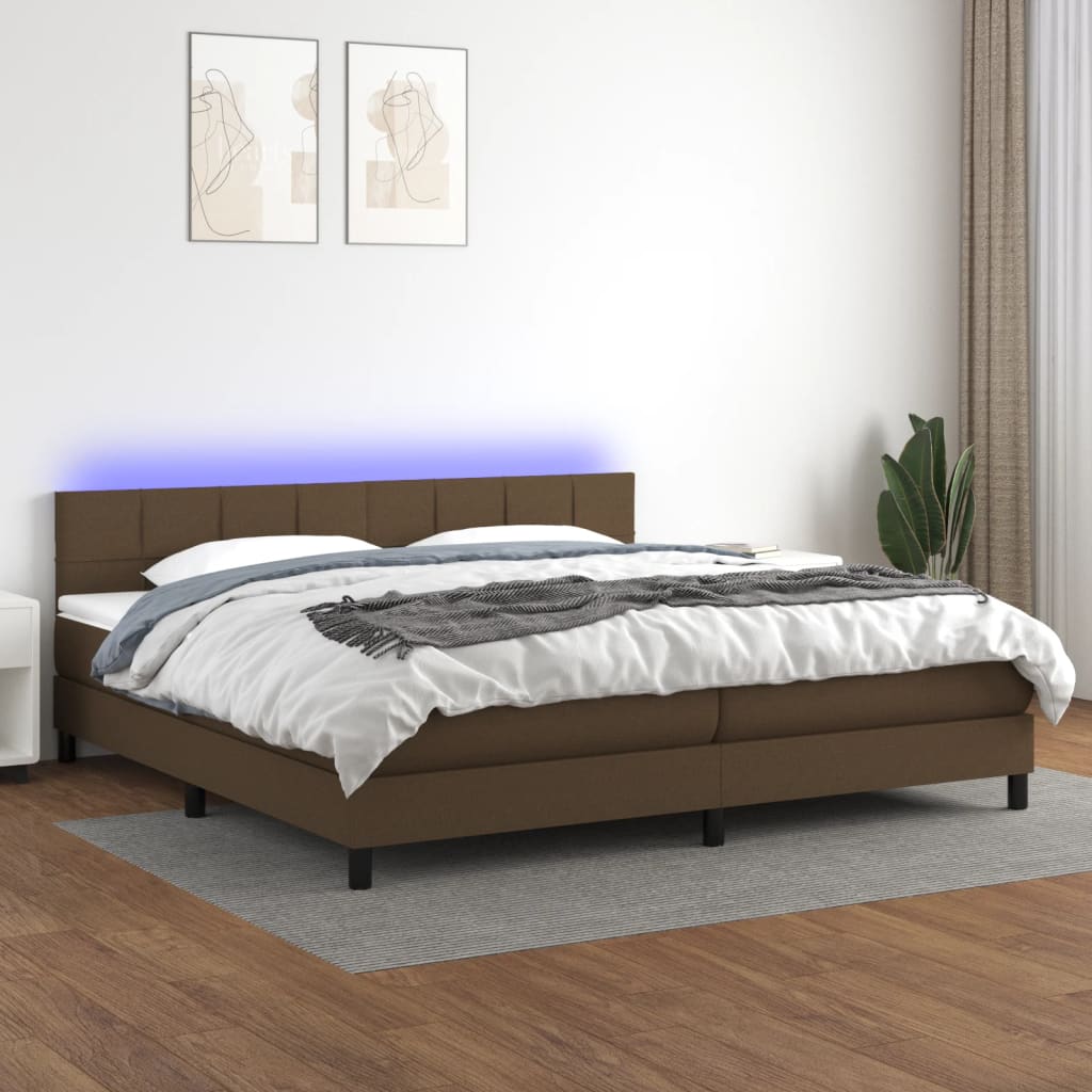 Letto a Molle Materasso e LED Marronescuro 200x200cm in Tessuto
