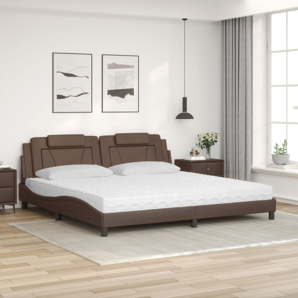 Letto con Materasso Marrone 200x200cm in Similpelle