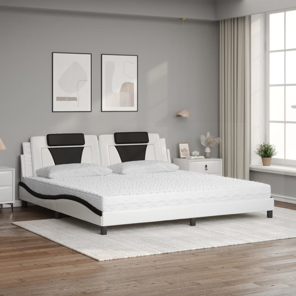 Letto Viana con Materasso Bianco e Nero 200x200cm in Similpelle