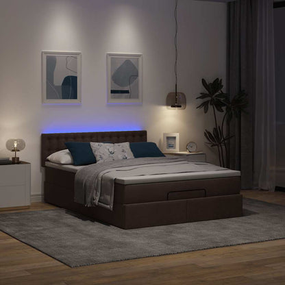 Pouf Letto con Materasso e LED Marrone Scuro 140x190 cm