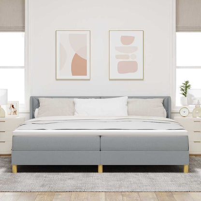 <strong>Letto a Molle< / strong> Grigio chiaro 200 x 200 cm