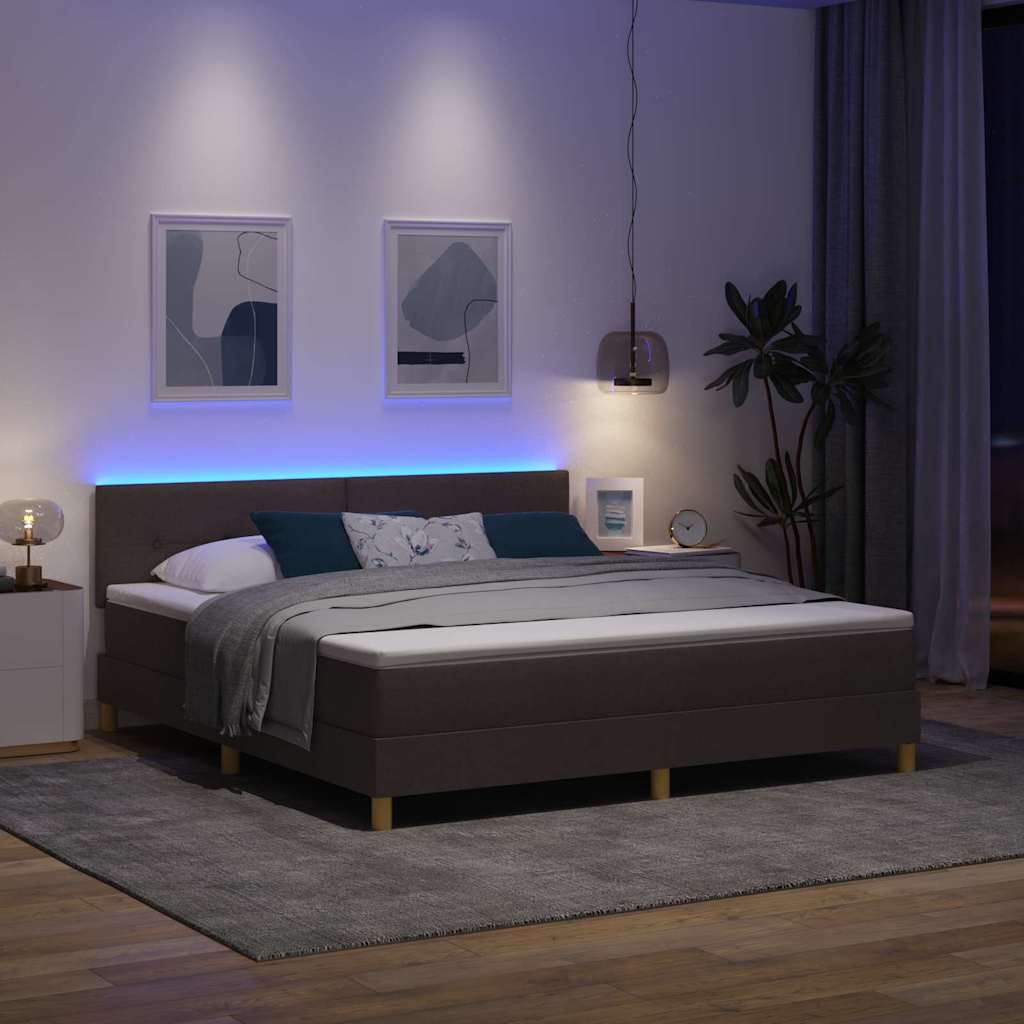 Letto a Sorgente LED con led Marrone Scuro 180 x 200 cm Tessuto