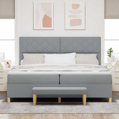 Letto a molle con materasso Grigio chiaro 200 x 200 cm Tessuto
